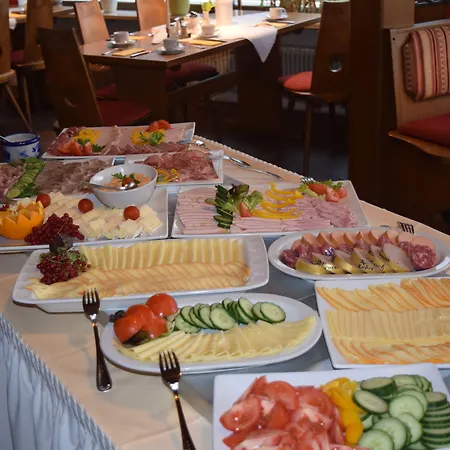 בית הארחה Alpenhotel Beslhof 3*